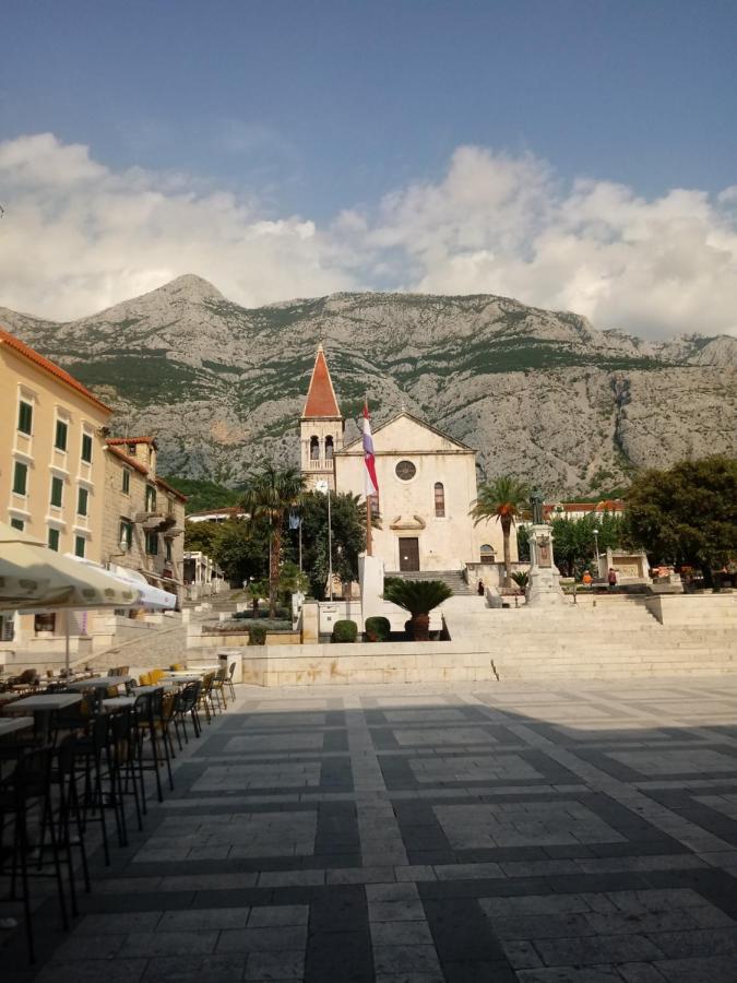 Apartment Lukas Galileo Izuzetan Makarska Esterno foto