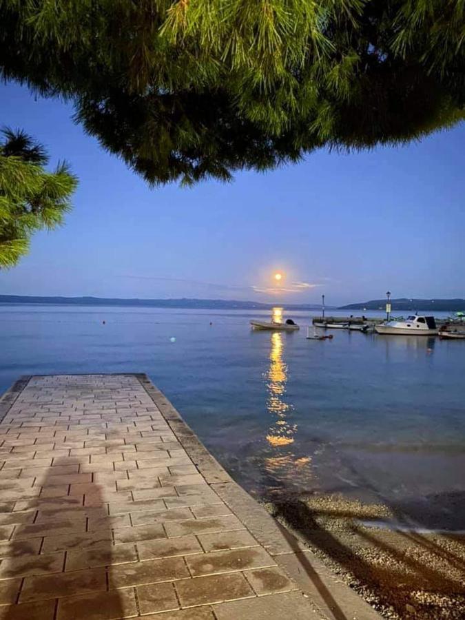 Apartment Lukas Galileo Izuzetan Makarska Esterno foto
