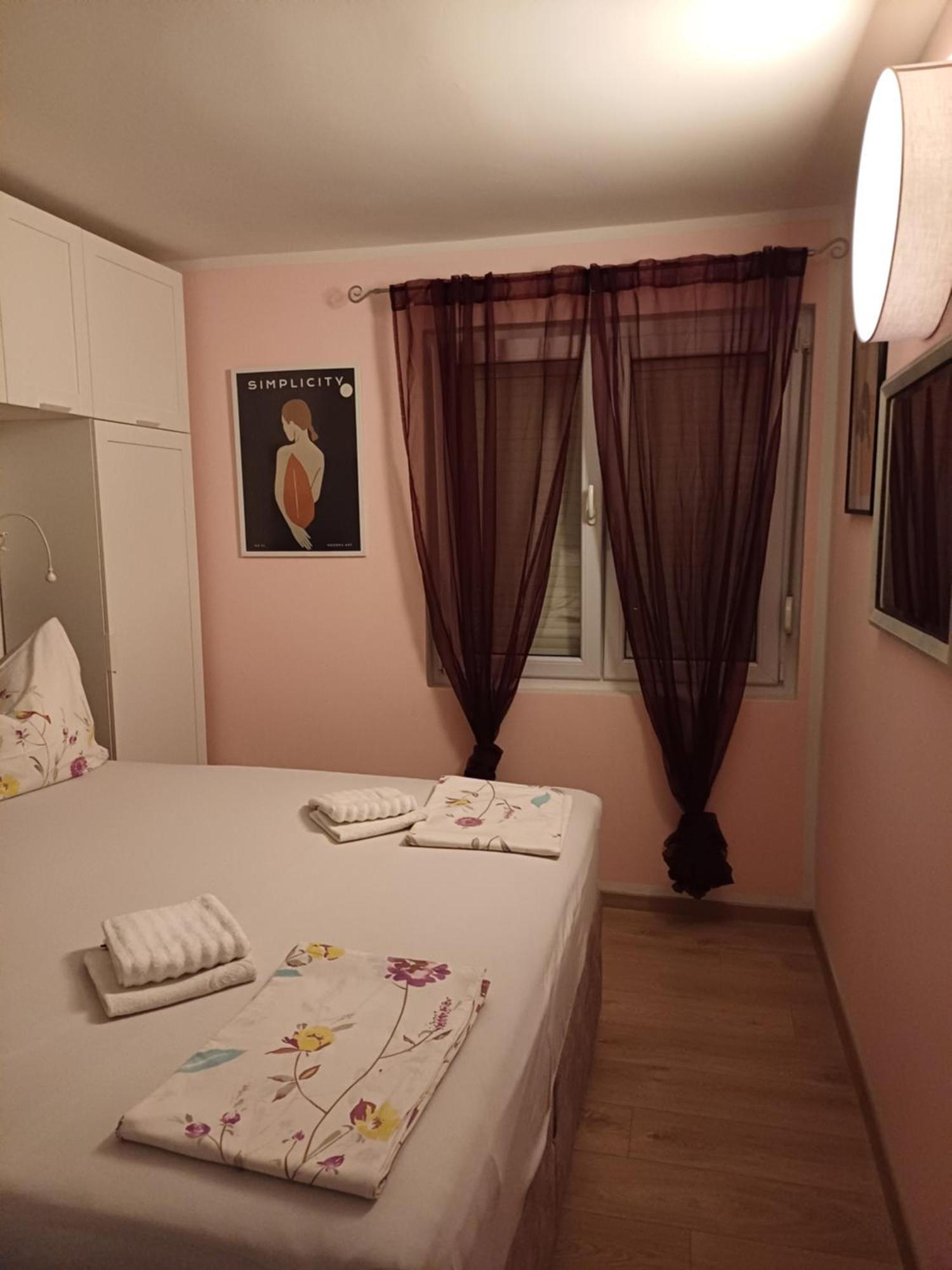 Apartment Lukas Galileo Izuzetan Makarska Esterno foto